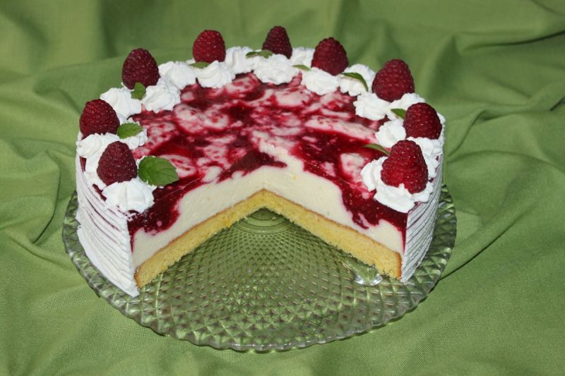 Sernik malinowy Sernik malinowy