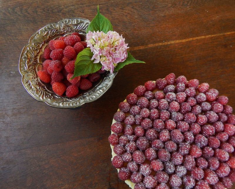 Sernik Mascarpone z malinami