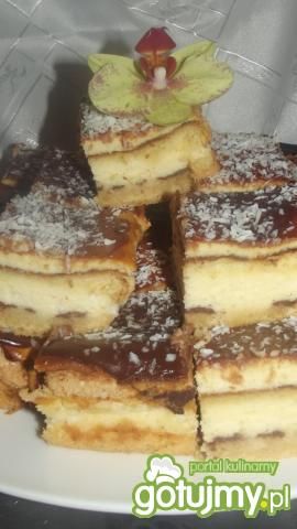 Sernik na biszkopcie z czekoladową nutą 