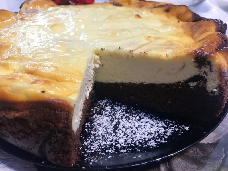 Sernik na czekoladowym spodzie Sernik na czekoladowym spodzie