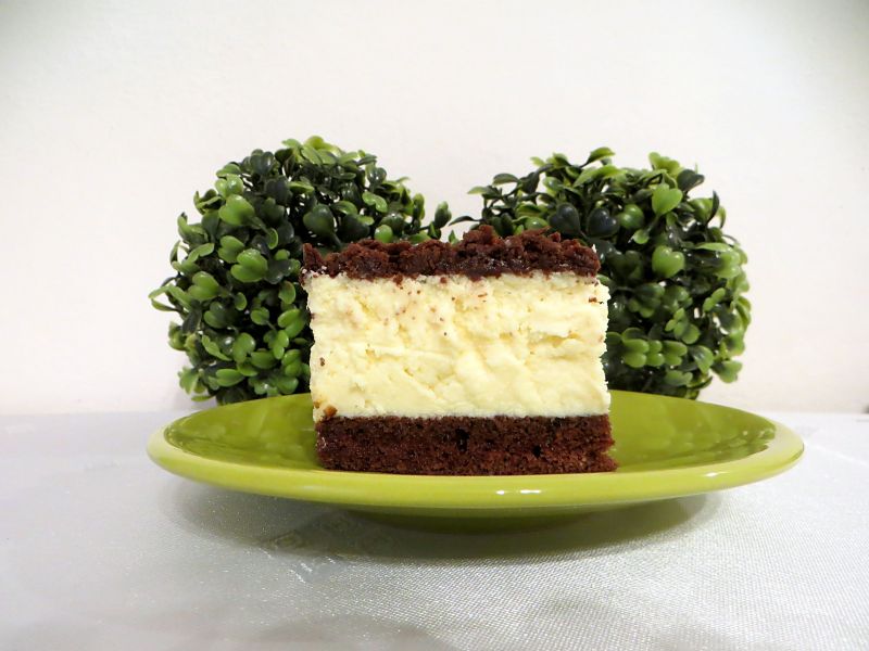 Sernik na kakaowym spodzie Sernik na kakaowym spodzie