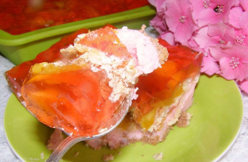 Sernik na zimno malinowo-brzoskwiniowy