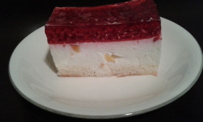 Sernik na zimno na biszkopcie