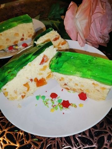 Sernik na zimno " Siarczan z galaretkami ".