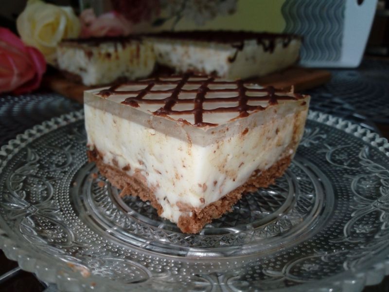 Sernik na zimno straciatella Sernik na zimno straciatella