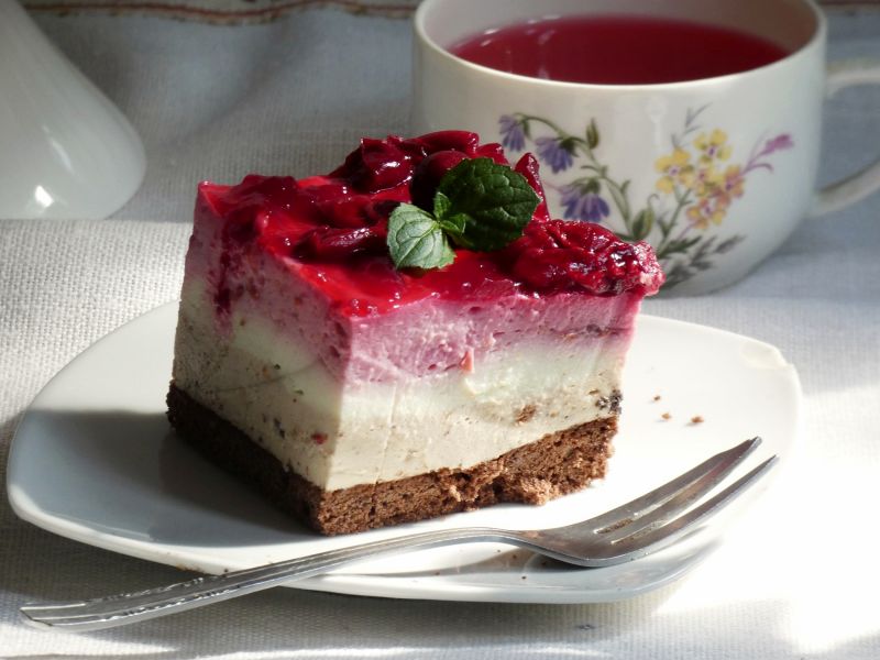 Sernik na zimno w paski Sernik na zimno w paski