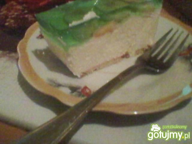 Sernik na zimno z bananami