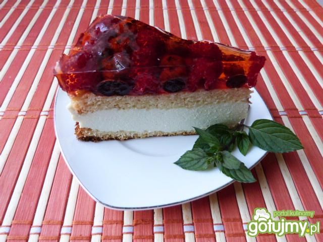 Sernik na zimno z galaretką i owocami Sernik na zimno z galaretką i owocami