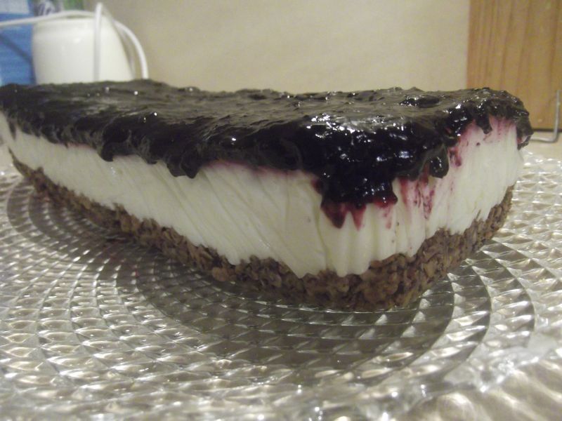 Sernik na zimno z kisielem jagododwym