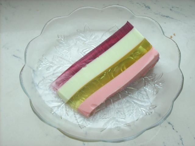 Sernik na zimno z serków