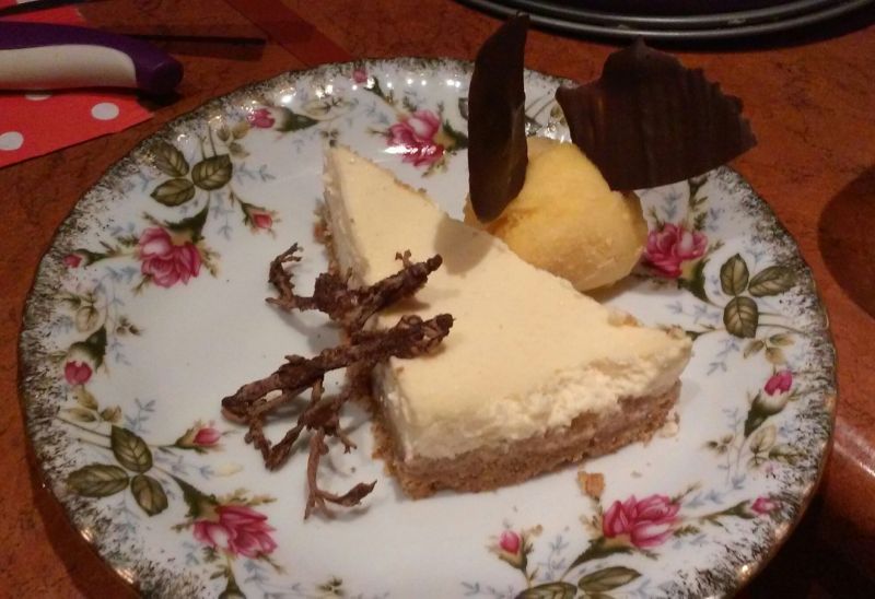Sernik Nowojorski z gałązkami kakaowymi Sernik Nowojorski z gałązkami kakaowymi