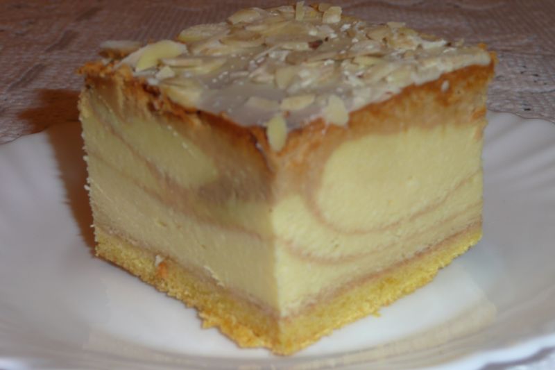 Sernik orzechowy Sernik orzechowy