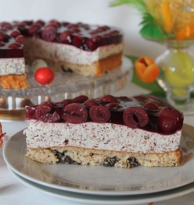 Sernik "Straciatella" z wiśniami