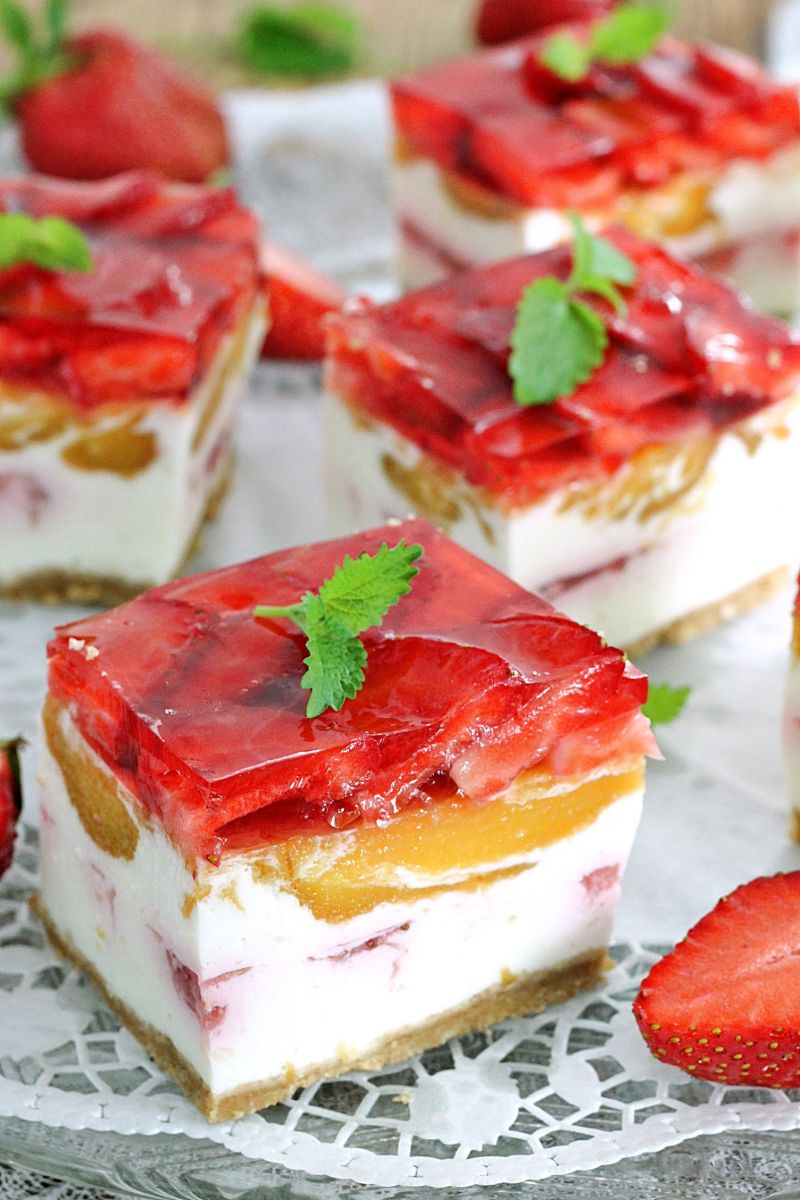 Sernik truskawka z mango