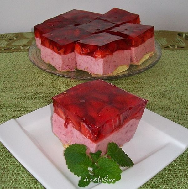 Sernik truskawkowy na zimno