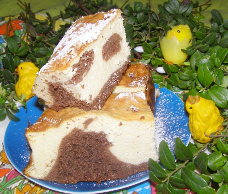 Sernik twarogowo-jogurtowy na spodzie babkowym