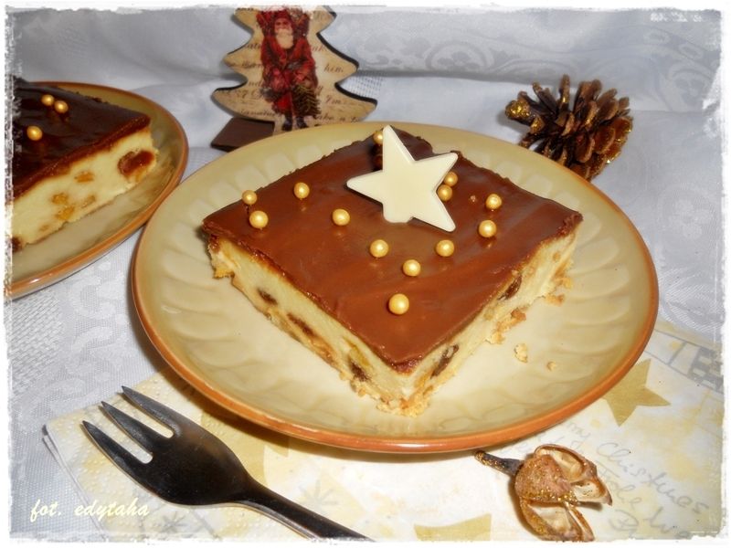 Sernik wiedeński z polewą czekoladową