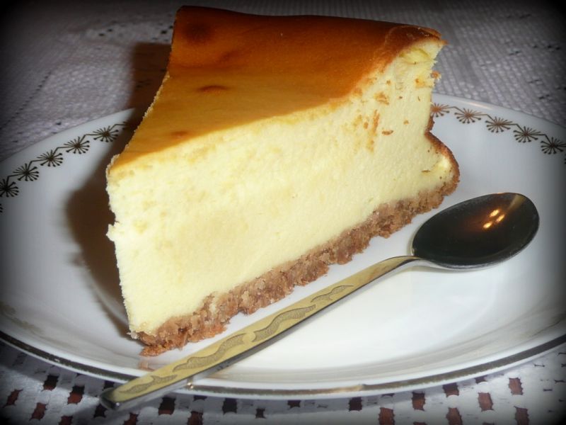 Sernik z białą czekoladą