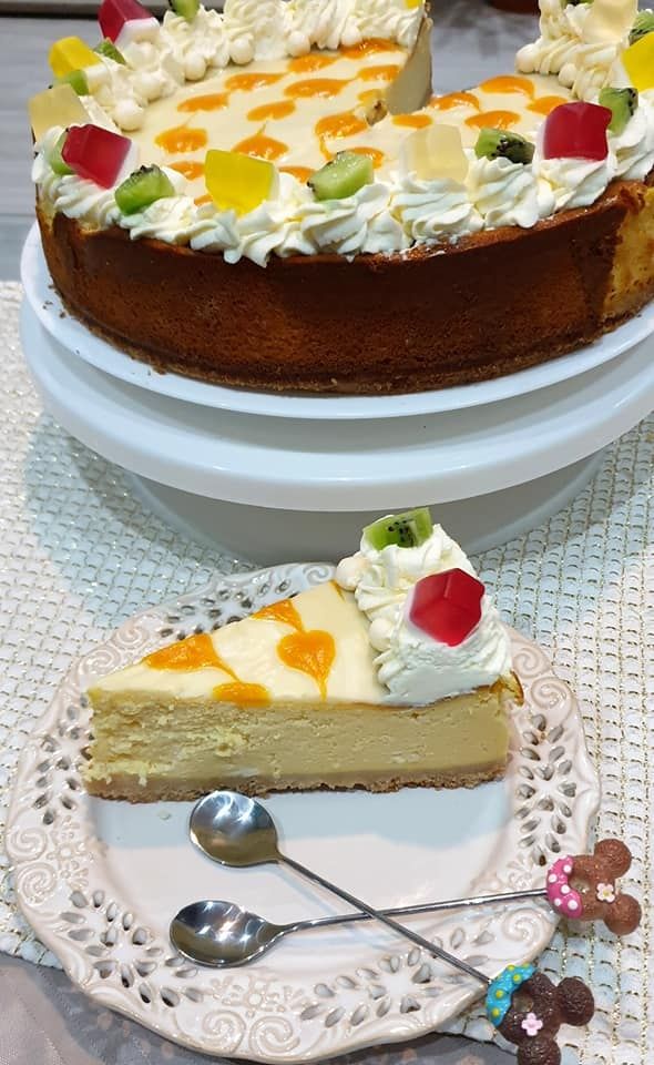 Sernik z białą czekoladą i mango 