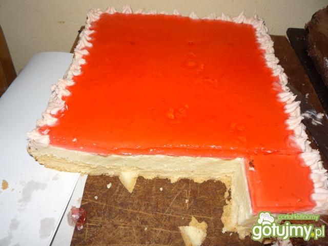 Sernik z biszkoptem i masą