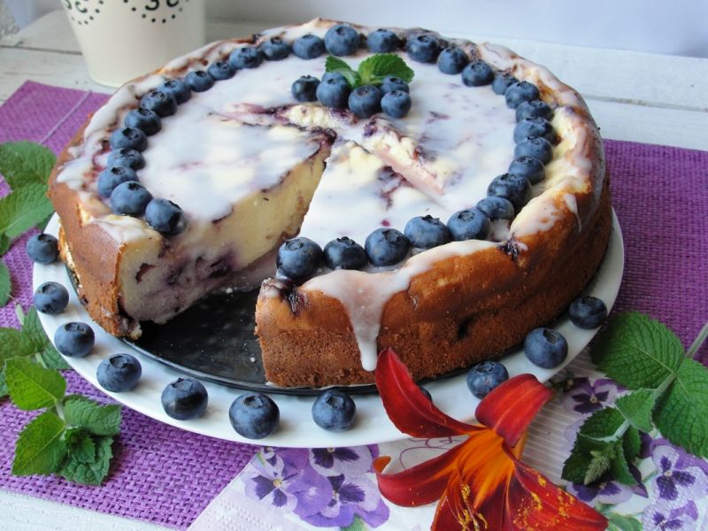 Sernik z borówką amerykańską Sernik z borówką amerykańską