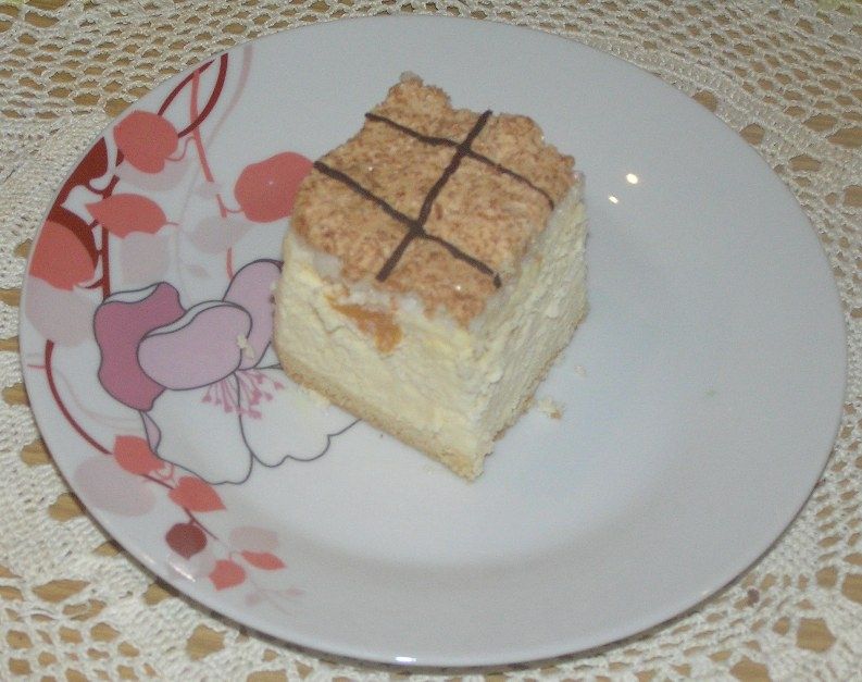 Sernik z brzoskwiniami i kokosem