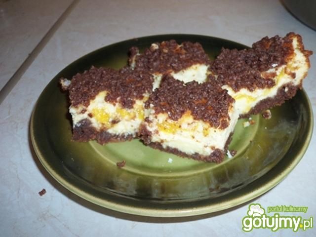 Sernik z brzoskwiniami wg madi