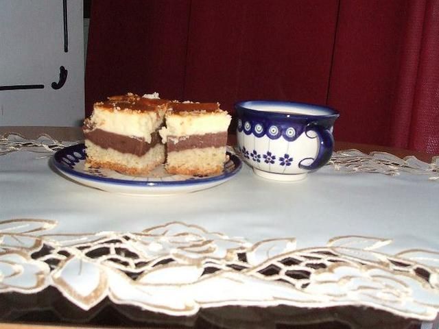 Sernik z budyniem czekoladowym. Sernik z budyniem czekoladowym.