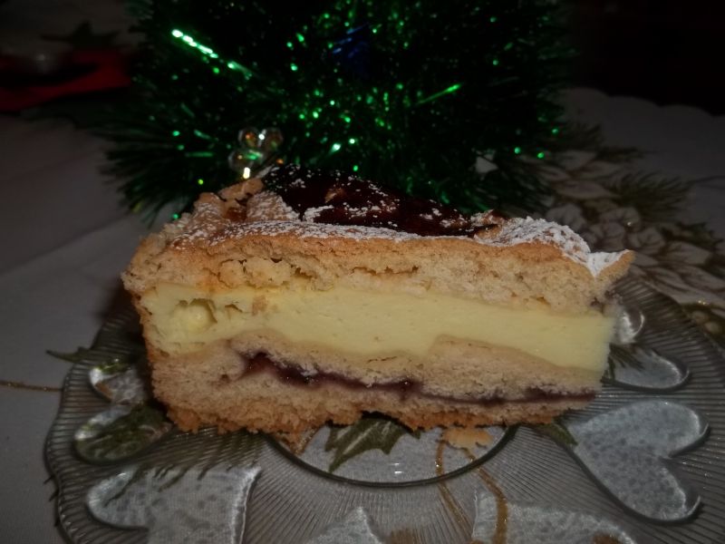 Sernik z dżemem porzeczkowym Sernik z dżemem porzeczkowym