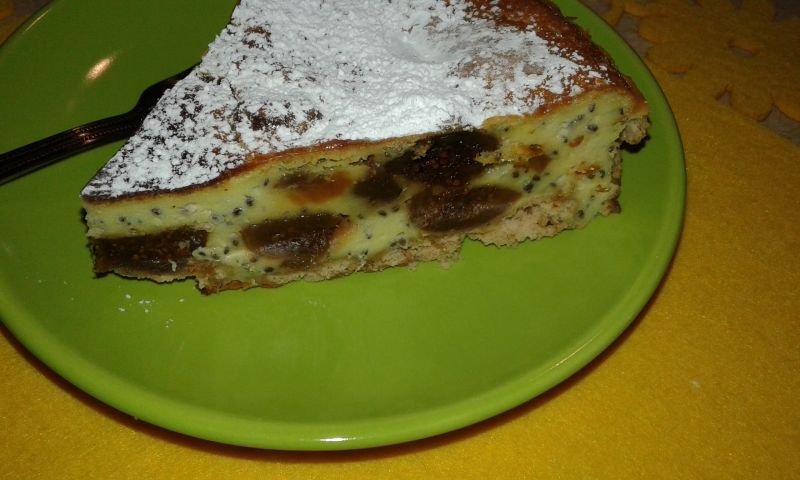 Sernik z figami i chia