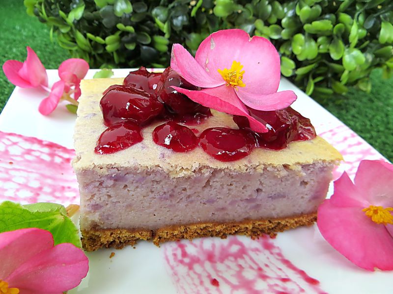 Sernik z fioletowymi ziemniakami  Sernik z fioletowymi ziemniakami