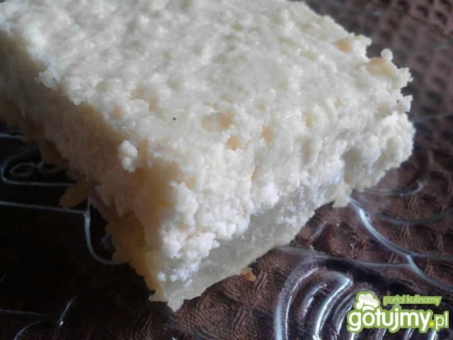 Sernik z jabłkami 4