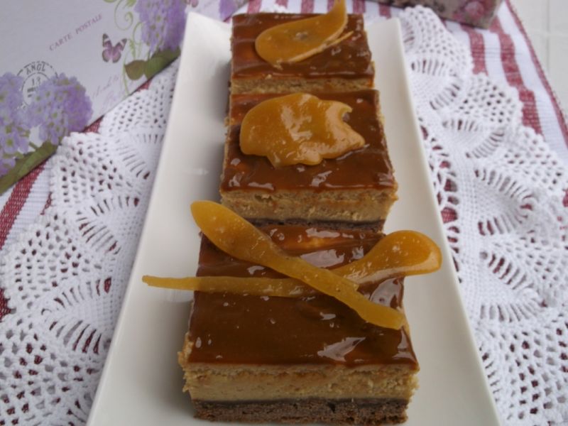 Sernik z kajmakiem i karmelkami Sernik z kajmakiem i karmelkami