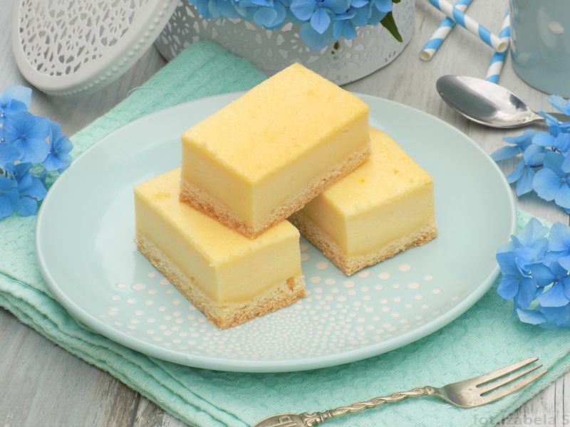 Sernik z kaszą manną na kruchym cieście 