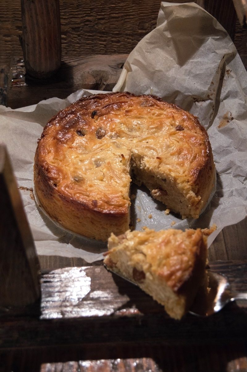 Sernik z makaronem i żurawiną Sernik z makaronem i żurawiną