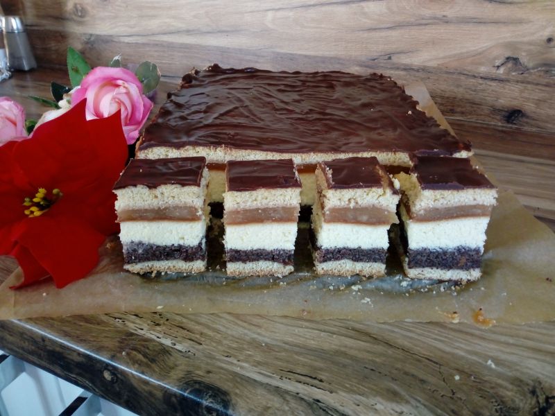 Sernik z makiem i jabłkami siostry Anastazji Sernik z makiem i jabłkami siostry Anastazji