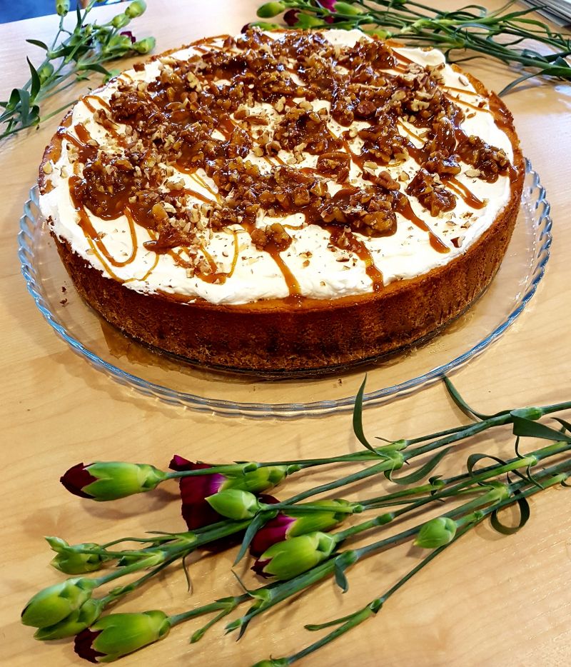 Sernik z masłem orzechowym i puree dyniowym