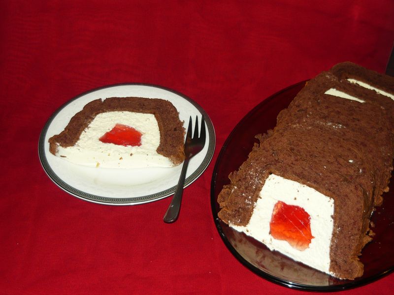 Sernik z okienkiem na biszkopcie 