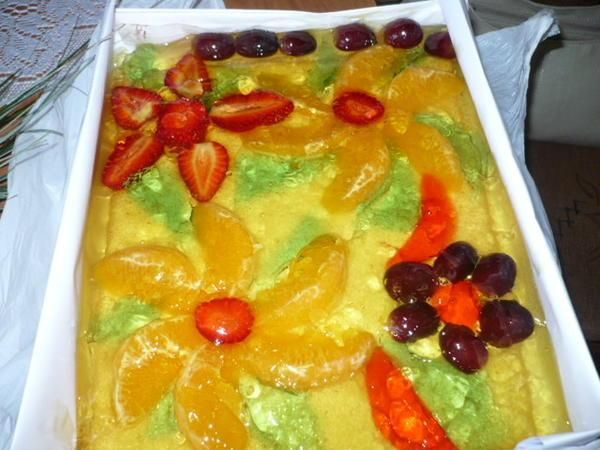 Sernik z owocami i galaretką Sernik z owocami i galaretką