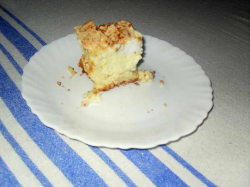 Sernik z pianą i wiórkami kokosowymi 