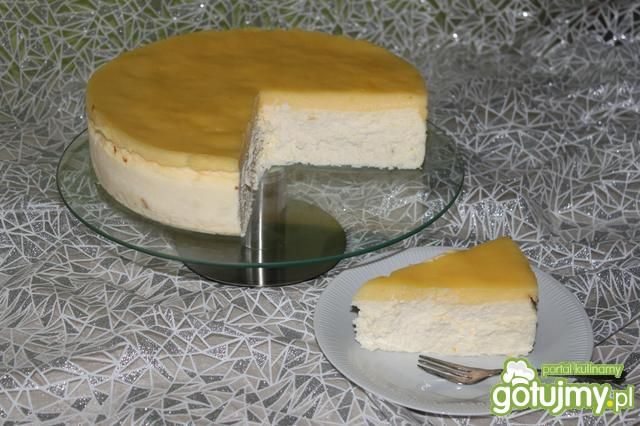 Sernik z polewa cytrynową