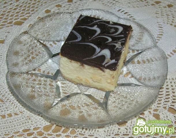 Sernik z polewą czekoladową Sernik z polewą czekoladową