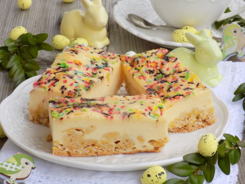 Sernik z posypką na spodzie z płatków kukurydziany Sernik z posypką na spodzie z płatków kukurydziany