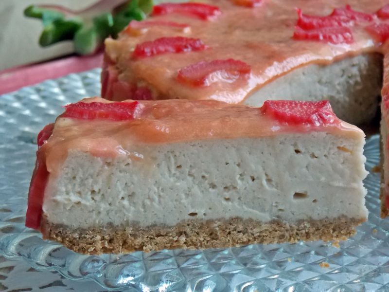 Sernik z rabarbarem Sernik z rabarbarem