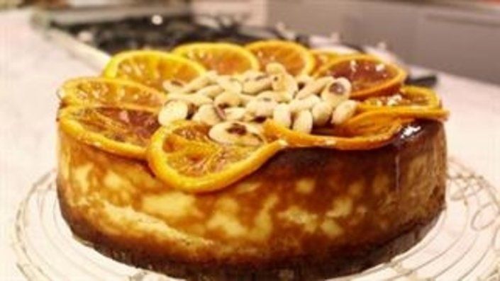 Sernik z ricottą, migdałami i pieczonymi pomarańcz Sernik z ricottą, migdałami i pieczonymi pomarańcz