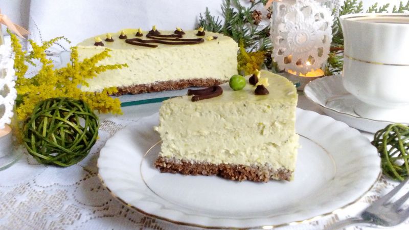 Sernik z zielonym groszkiem i miętą bez tłuszczu Sernik z zielonym groszkiem i miętą bez tłuszczu