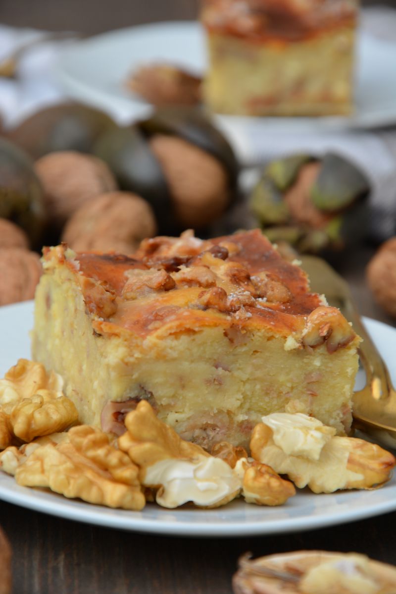 Sernik ziemniaczany z orzechami