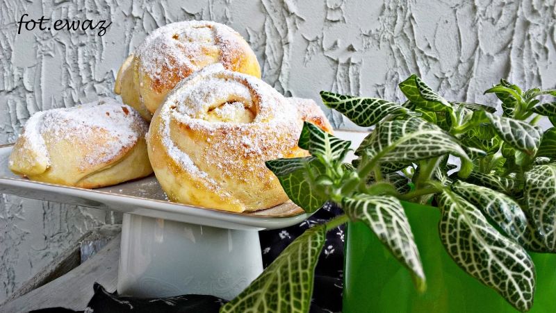 Sernikowe różyczki Sernikowe różyczki