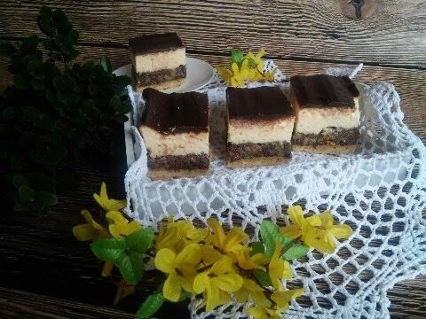 Seromakowiec z jabłkami i gruszką