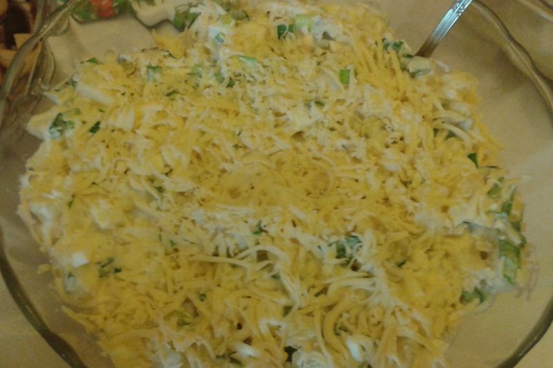 Serowa sałatka z awokado